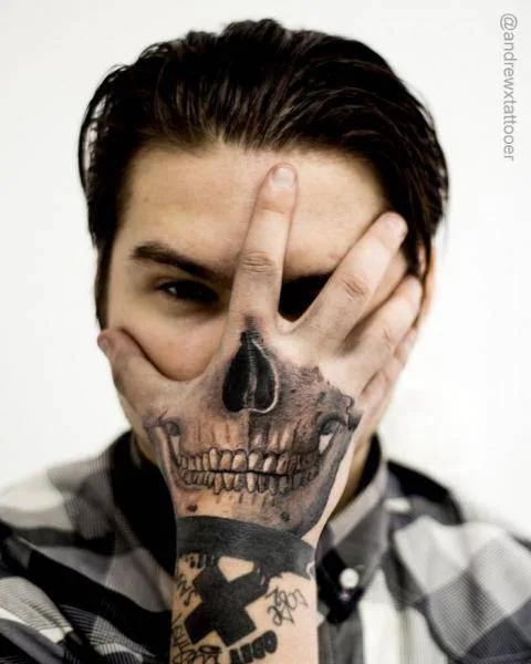 male black and grey black and grey татуировка на hand #27001 | Тату мастер Andrew X Tattooer