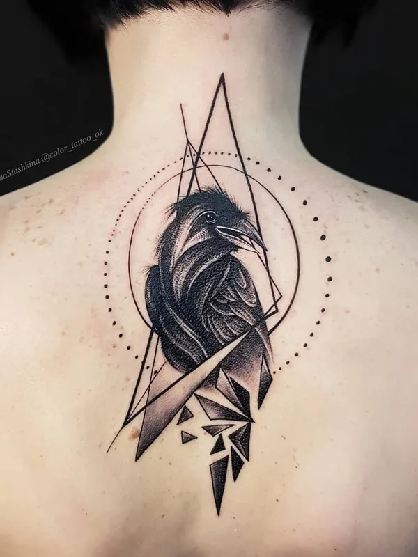 black geometric tatouage sur upper back #49560 | Artiste tatoueur Елена Сташкина