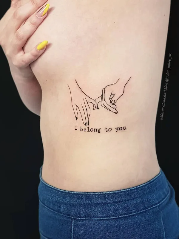 female black fineline tatouage sur side #49563 | Artiste tatoueur Елена Сташкина