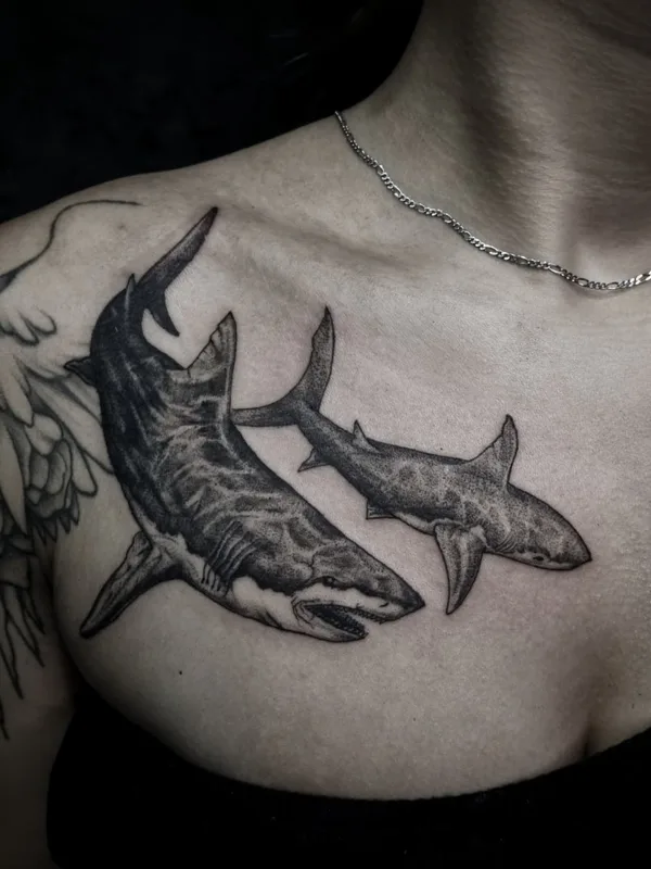 female black and grey realism Tatuagem em chest #49588 | Tatuador Roxy Tattoo