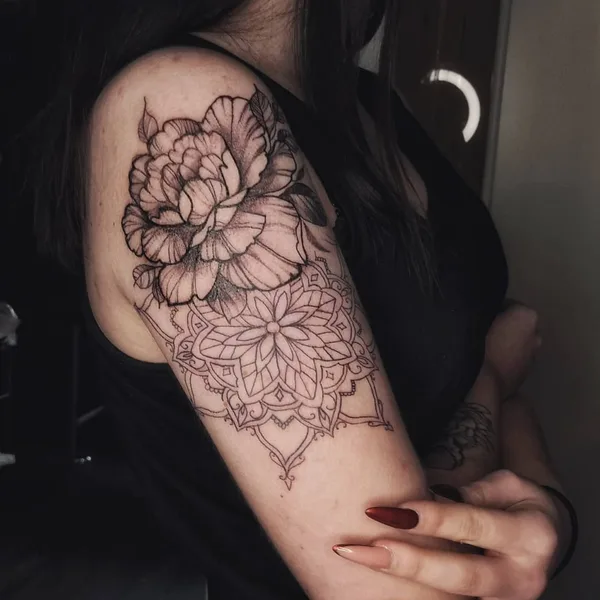 Fine Line tattoo by Дарья Голявина in Воронеж