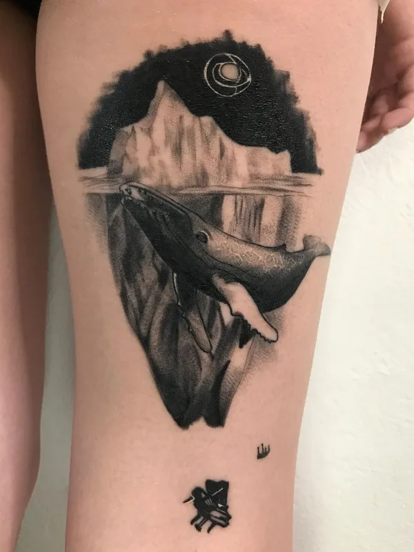 black and grey black and grey Tatuagem em thigh #49650 | Tatuador Даша Черникова