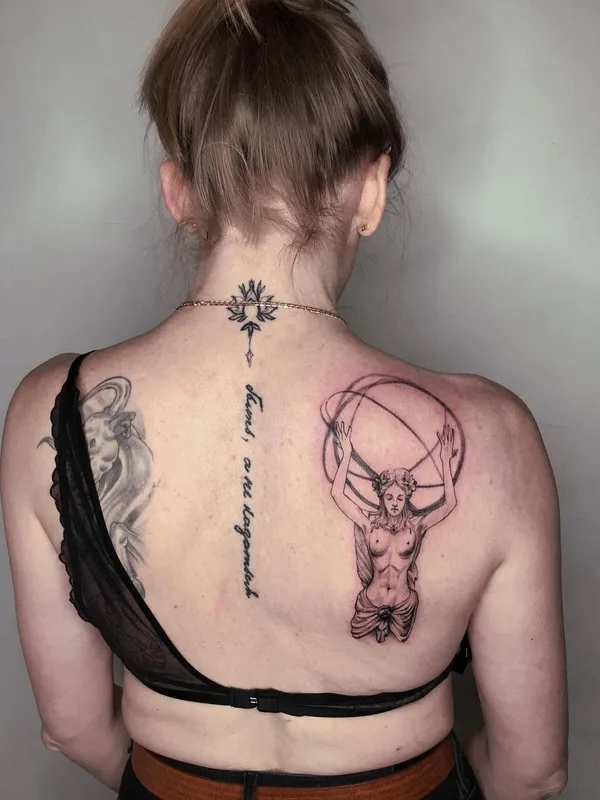 female black and grey black and grey Tatuagem em upper back #49648 | Tatuador Даша Черникова