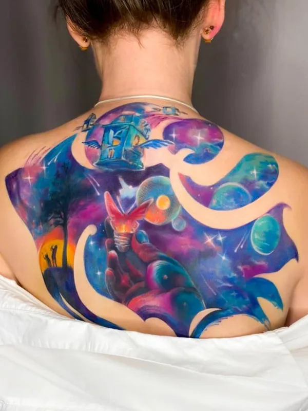 female color watercolor tatouage sur upper back #49661 | Artiste tatoueur Александра Горбунова