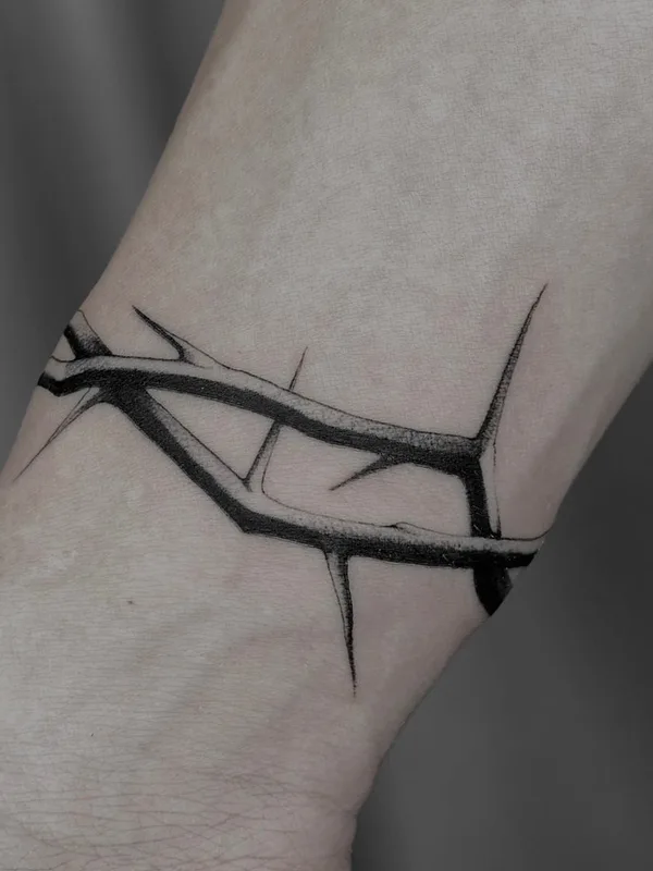 black blackwork татуировка на wrist #49746 | Тату мастер Антон Федотов