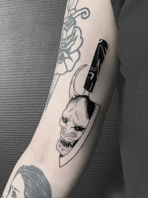 black blackwork 纹身 在 forearm #52843 | 纹身师 Максим Чадин