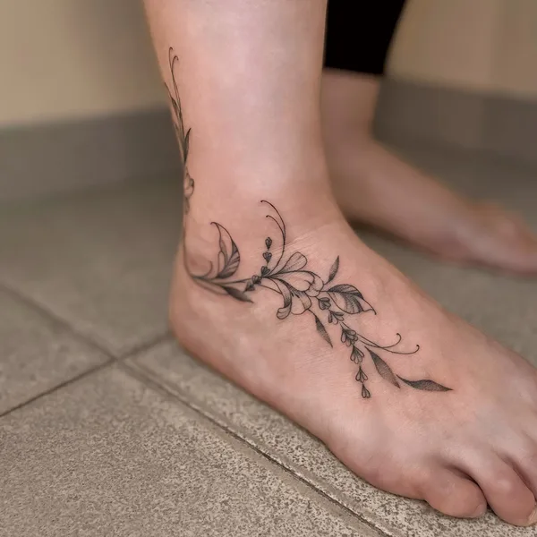 Fine Line tattoo by Лера Шибакова in Челябинск