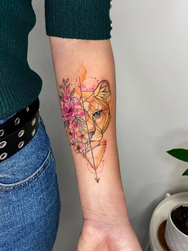 female color geometric Tatuaggio su forearm #52914 | Tatuatore Kristina Borovkova