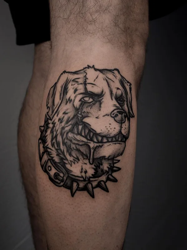 black and grey blackwork Tatuaggio su calf #52929 | Tatuatore Павел Верцебовский