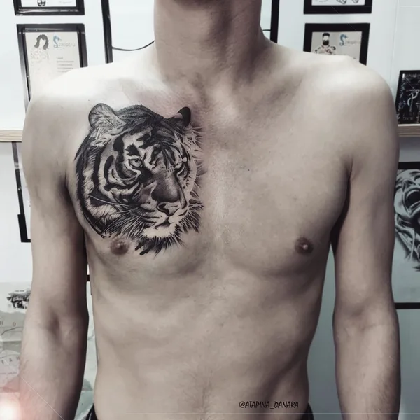 Fine Line tattoo by Danara Atapina in Челябинск