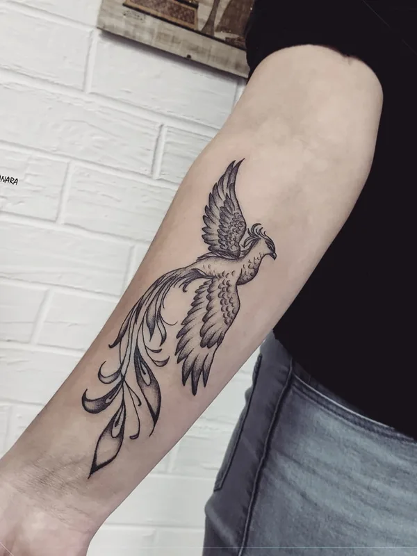 black and grey blackwork 纹身 在 forearm #52947 | 纹身师 Danara Atapina