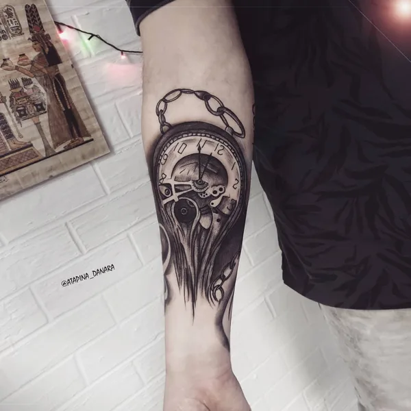 Fine Line tattoo by Danara Atapina in Челябинск