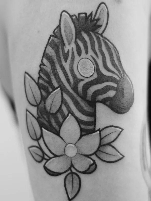 black and grey black and grey tattoo auf upper arm #31567 | Tätowierer Perou
