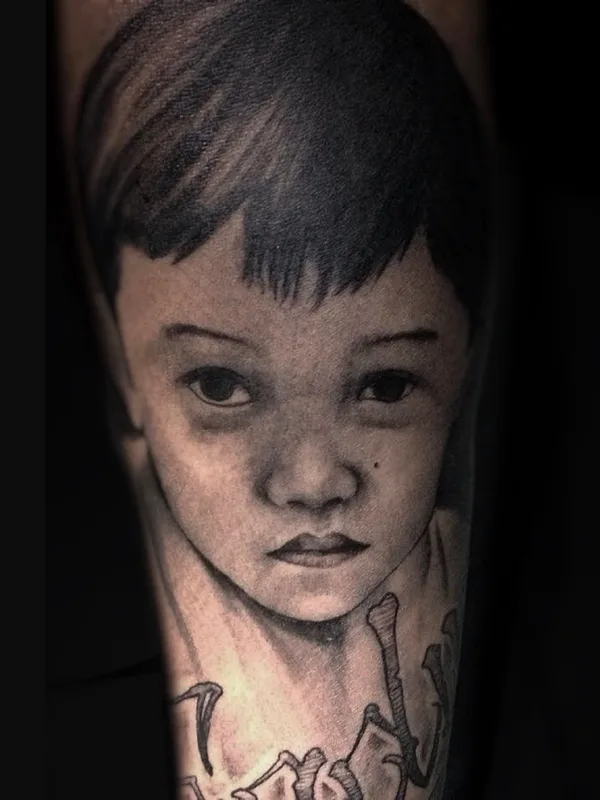 black and grey realism Tatuaggio su forearm #58078 | Tatuatore Andrew wijaya