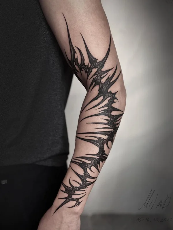 Graphic tattoo by Milad Ismailov in Ташкент