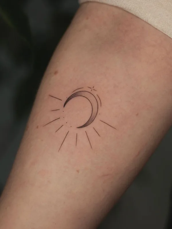black and grey linework Tatuagem em forearm #59441 | Tatuador Charina Muratova