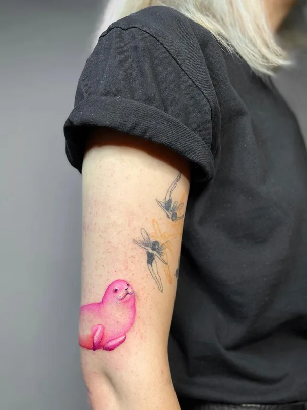 female color illustrative Tatuagem em forearm #43606 | Tatuador Даша Ебалотная