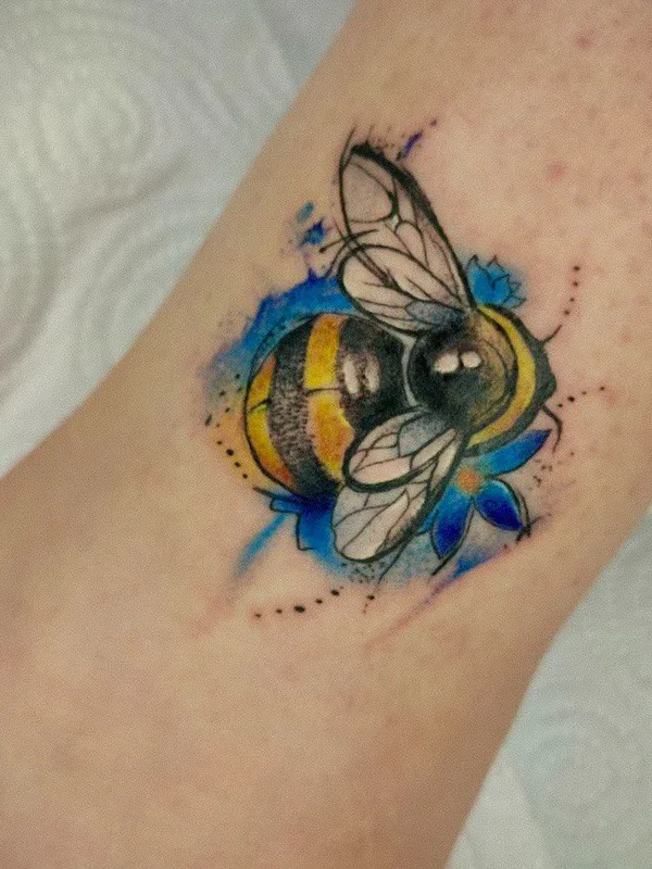 color watercolor tatuaje en forearm #59976 | Tatuador Алина Ашарчук