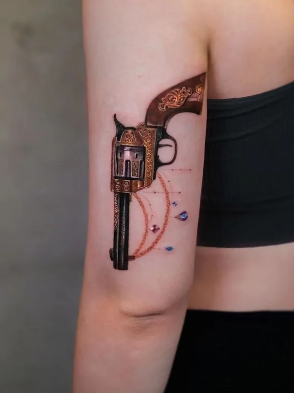 female color realism tatouage sur upper arm #75612 | Artiste tatoueur newtattoo_zu