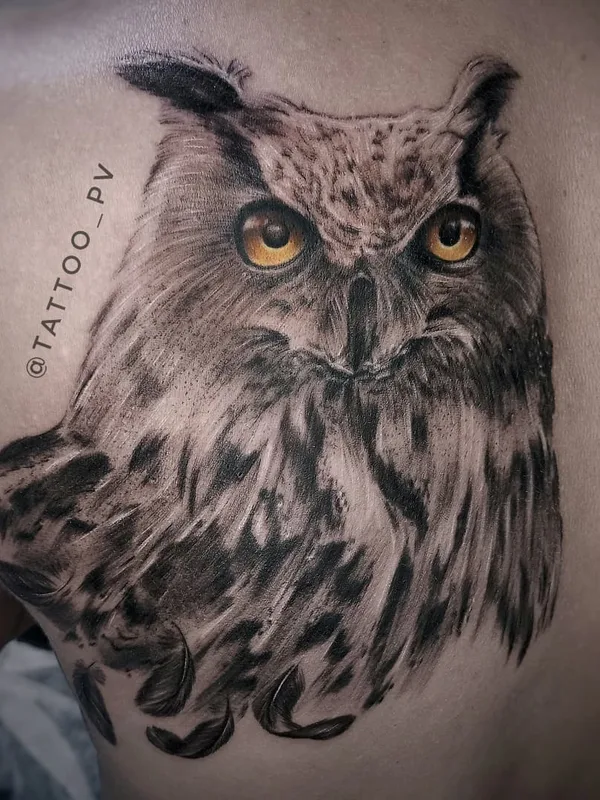 black and grey realism tatouage sur upper back #49876 | Artiste tatoueur Виктор Павлюченко
