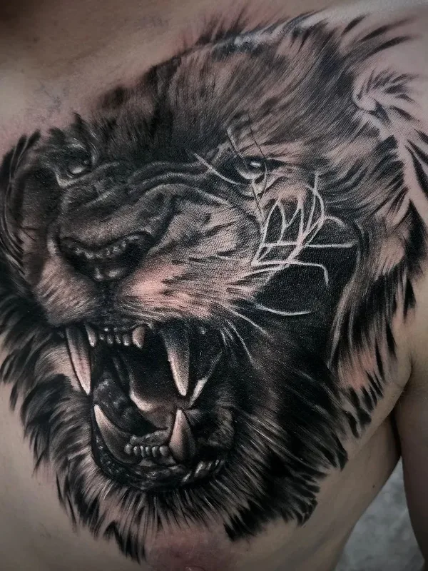 black and grey realism tatouage sur chest #49881 | Artiste tatoueur Виктор Павлюченко