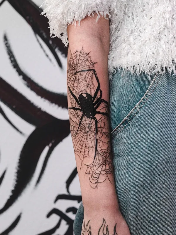 black blackwork татуировка на forearm #49954 | Тату мастер Слёзы Мамки