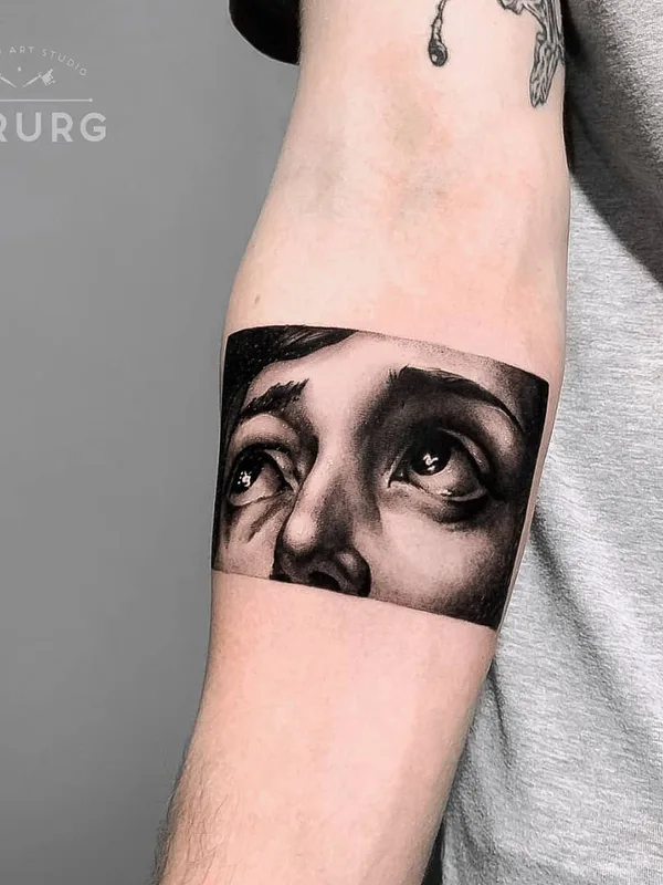 black and grey realism Tatuaggio su forearm #49985 | Tatuatore Вероника Филюшова
