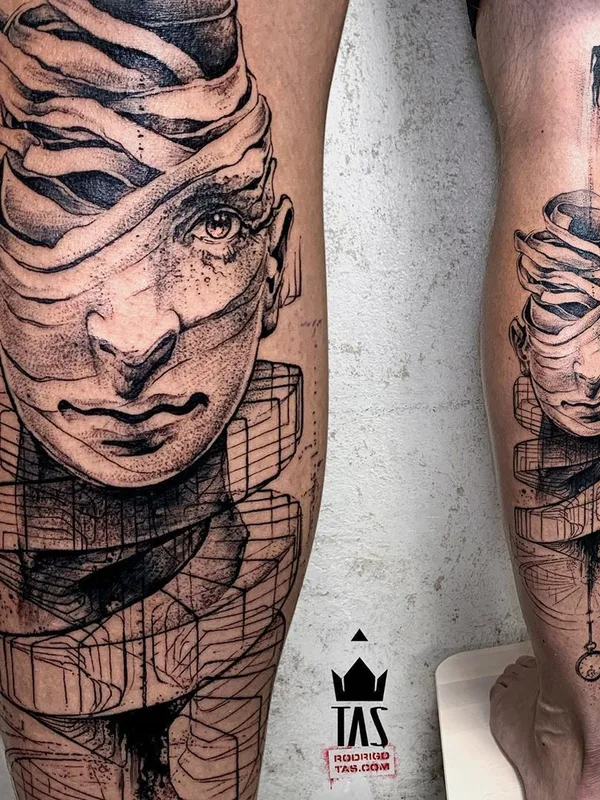 black and grey blackwork татуировка на calf #36089 | Тату мастер Rodrigo Tas