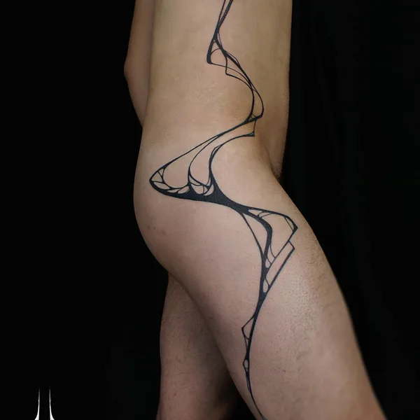 Abstract tattoo by Sanne Vaghi in Berlin