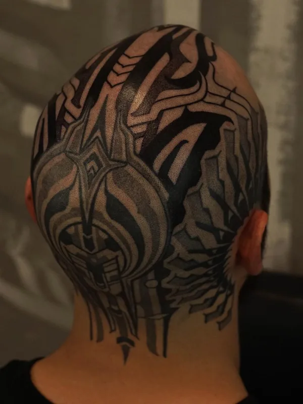 male black and grey blackwork татуировка на back of neck #58122 | Тату мастер Stan Finger