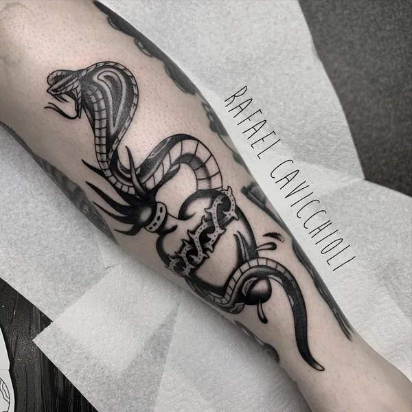 Traditional tattoo by Rafael Cavicchioli in Cardiff