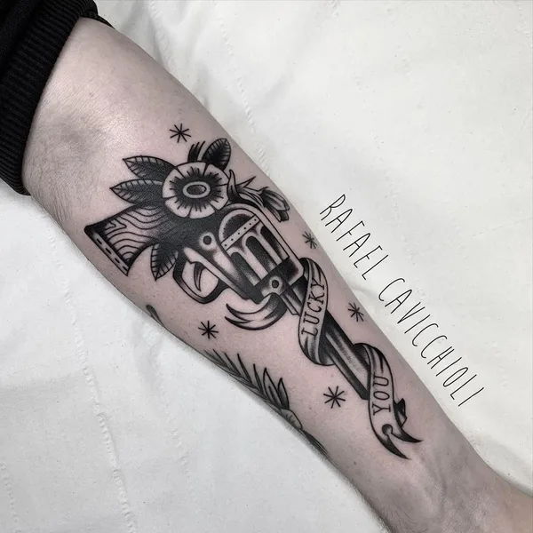 Traditional tattoo by Rafael Cavicchioli in Cardiff