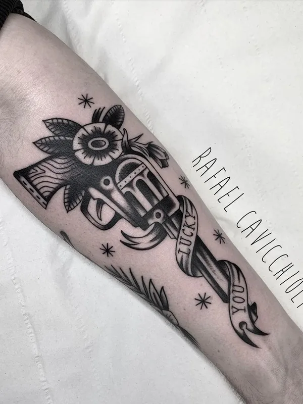black traditional 타투 부위 forearm #43923 | 타투이스트 Rafael Cavicchioli