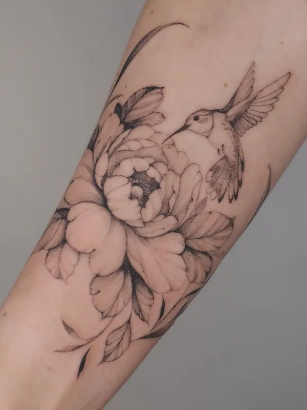 black and grey fineline tattoo auf forearm #43999 | Tätowierer Полина Тарасенко