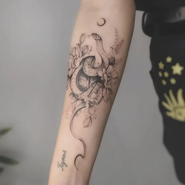 Graphic tattoo by Полина Тарасенко in Сургут
