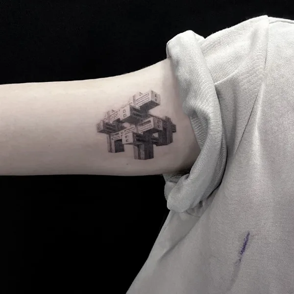 Minimalism tattoo by Ангелина Дормидонтова in Moscow