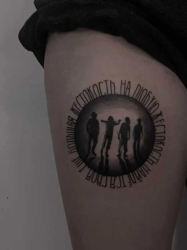 black and grey blackwork татуировка на thigh #50063 | Тату мастер Лиза Третинская