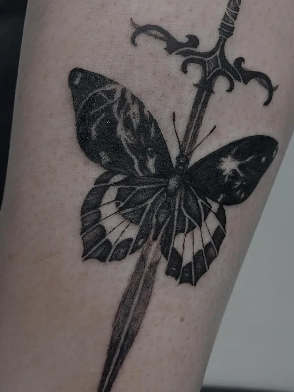 black blackwork татуировка на forearm #50075 | Тату мастер Лиза Третинская