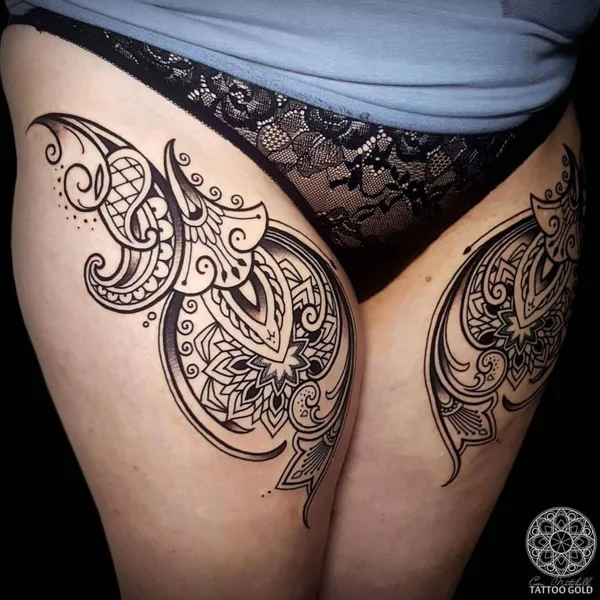 Linework tattoo by Coen Mitchell