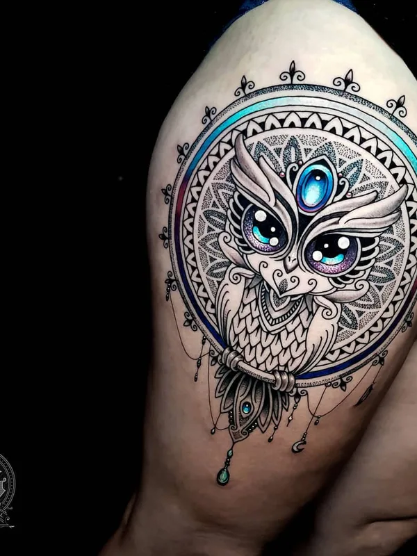 color ornamental tatouage sur thigh #30315 | Artiste tatoueur Coen Mitchell