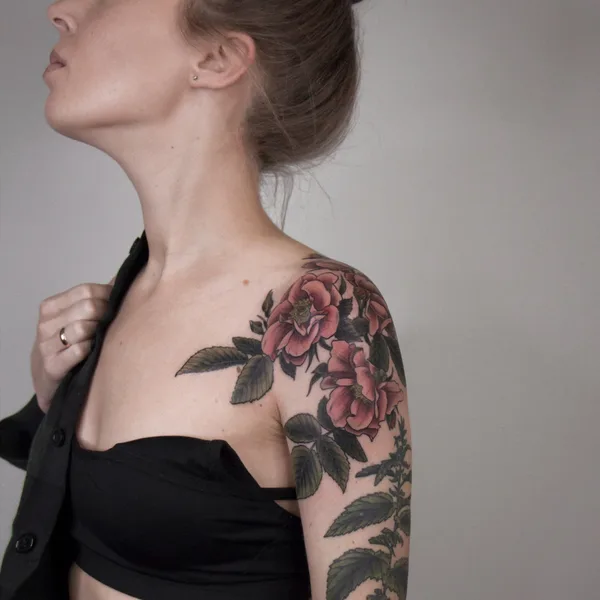 Feminine tattoo by Ольга Некрасова in New York City