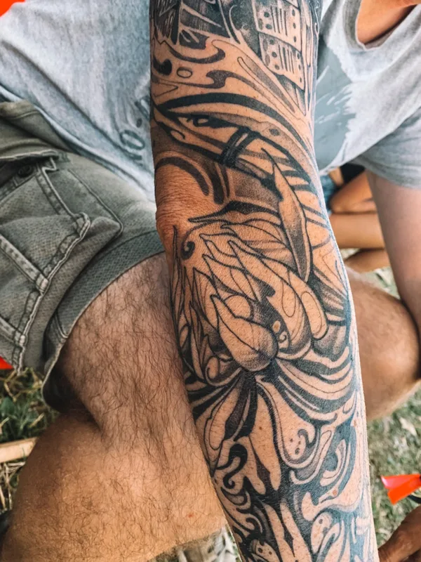 black blackwork татуировка на forearm #70110 | Тату мастер Alena Fares