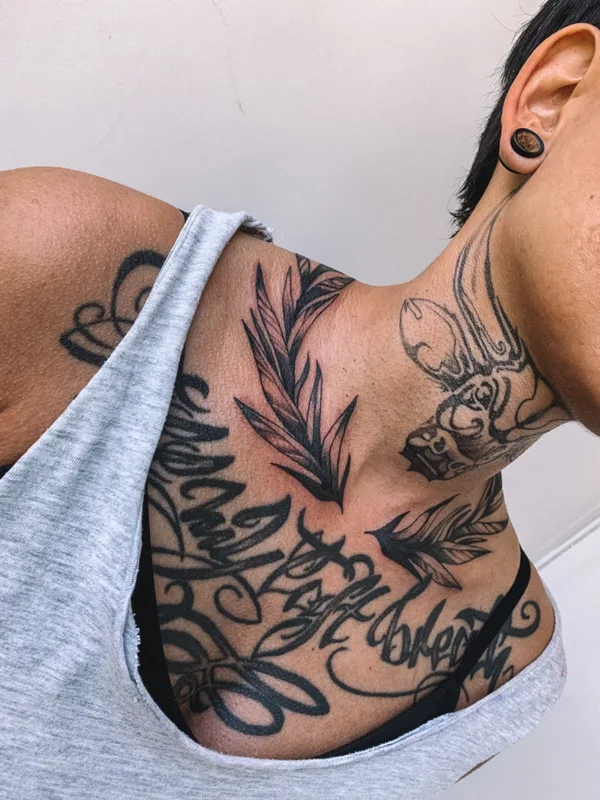 black blackwork татуировка на chest #70111 | Тату мастер Alena Fares