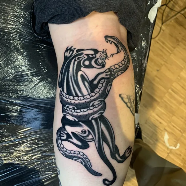 Traditional tattoo by Stef Bastián in Barcelona