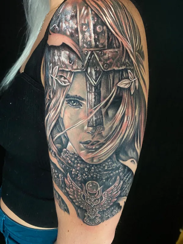 female black and grey realism татуировка на upper arm #74334 | Тату мастер Sean Ambrose