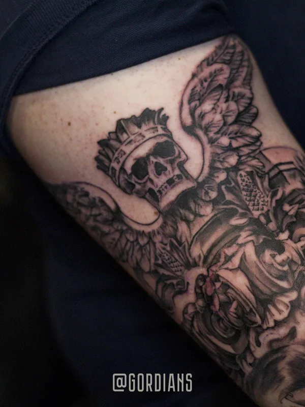 black and grey black and grey татуировка на forearm #33659 | Тату мастер Artemy Gordian
