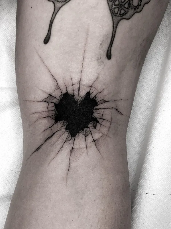 black blackwork татуировка на knee #44216 | Тату мастер Marisol