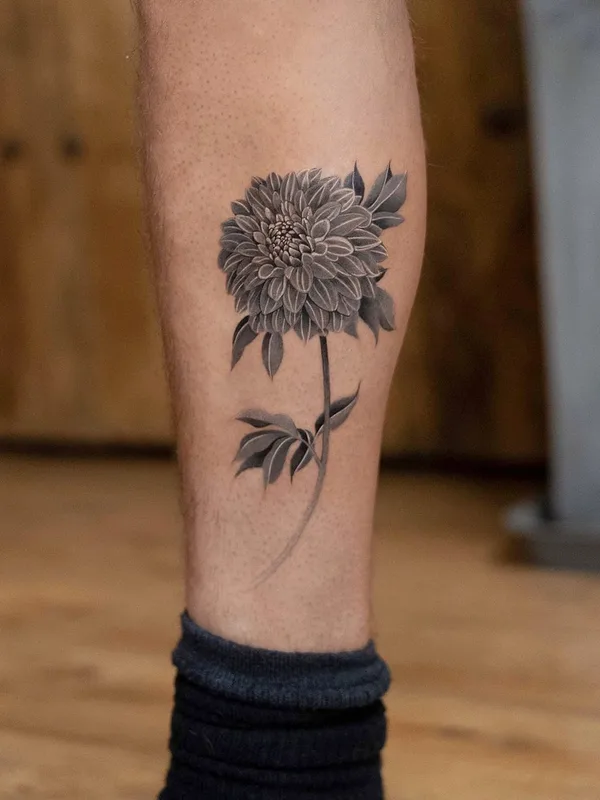 black and grey black and grey 纹身 在 calf #44223 | 纹身师 Qiqi