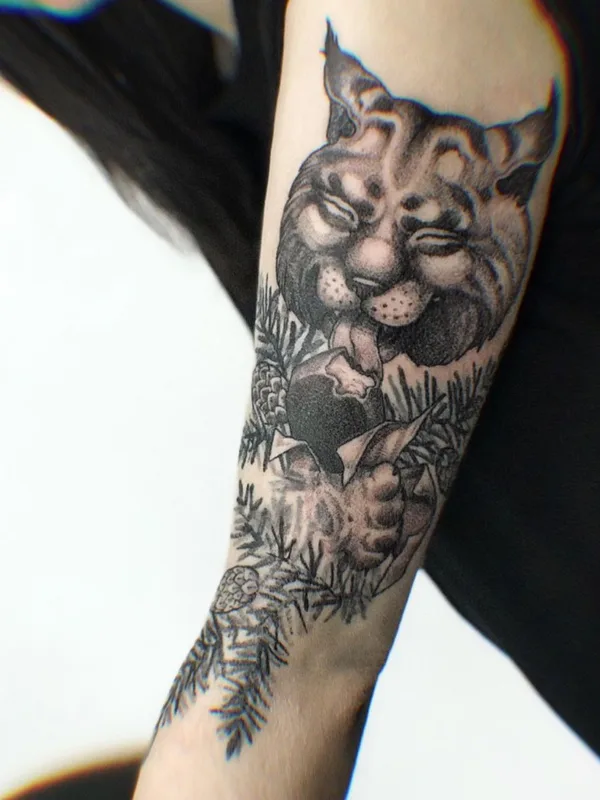 black and grey black and grey tatuaje en forearm #50133 | Tatuador Анастасия Паутова