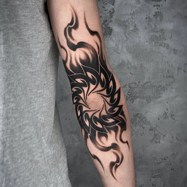 balck&grey tattoo by Святослав Синяшин in Казань